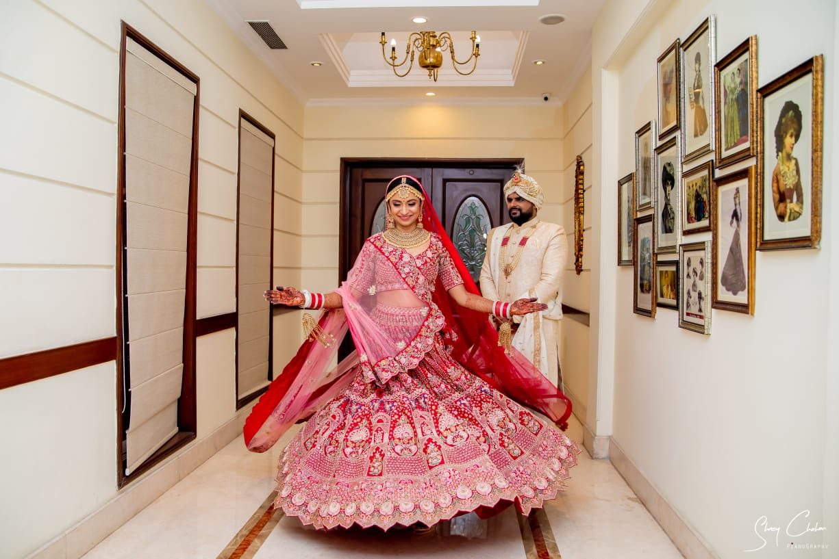 red lehenga