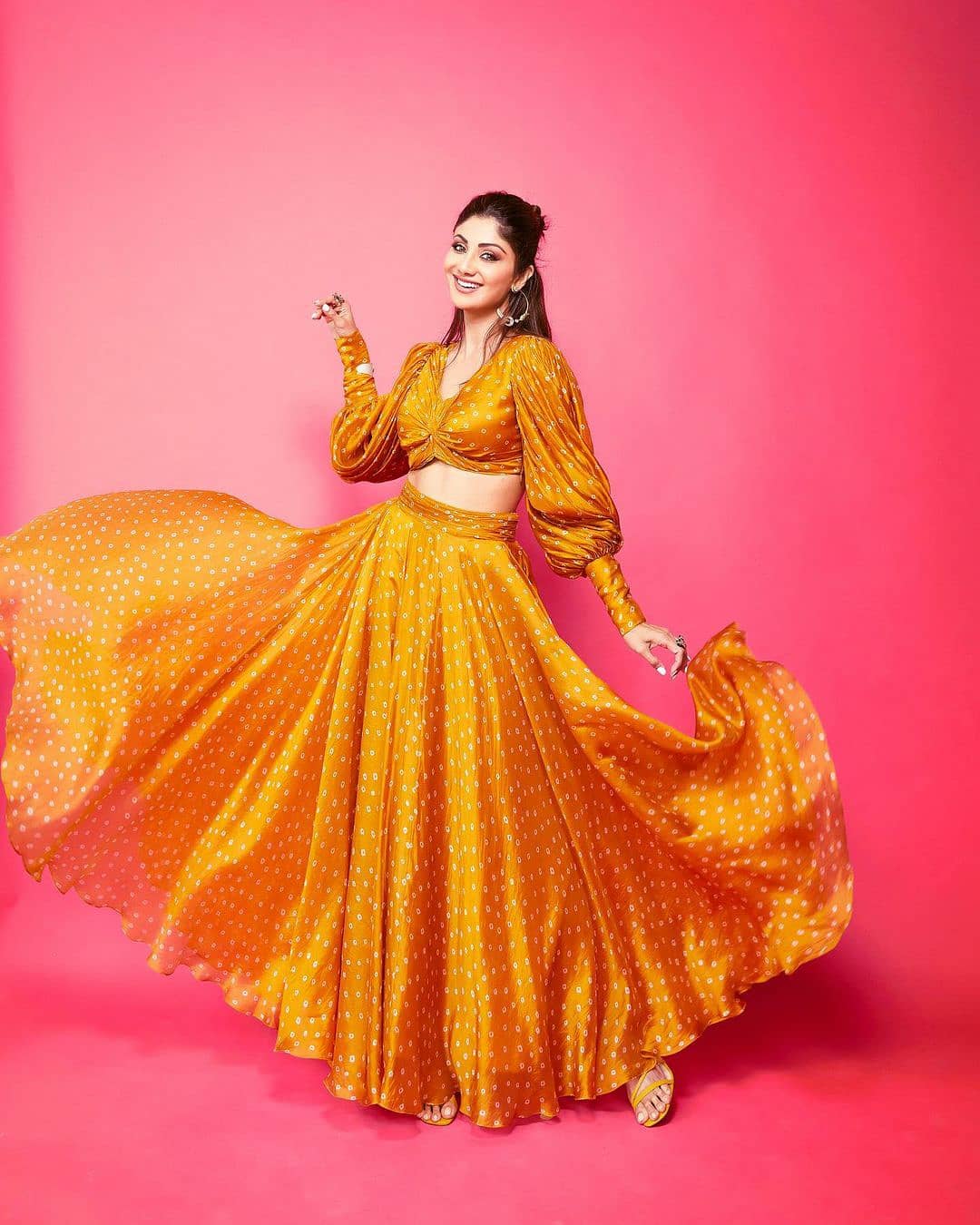 shilpa shetty in bandhani