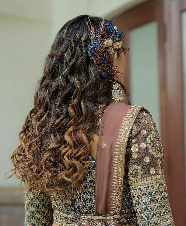 Messy hairstyle for mehendi