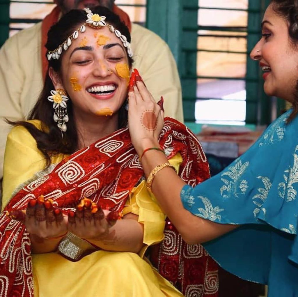 Simple haldi dress for sale bride