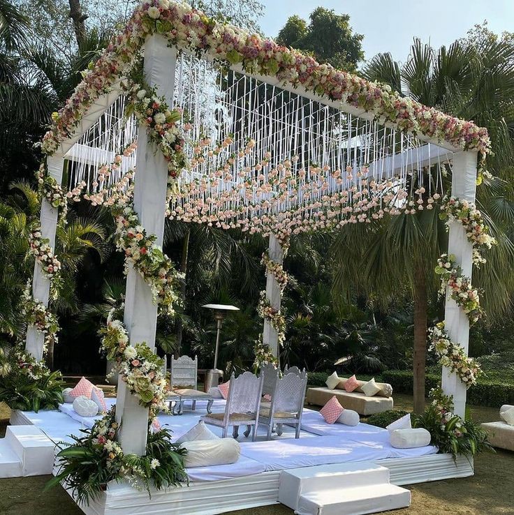 subtle mandap setup