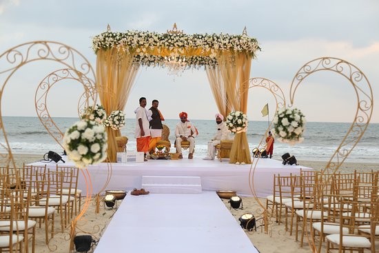 beach wedding