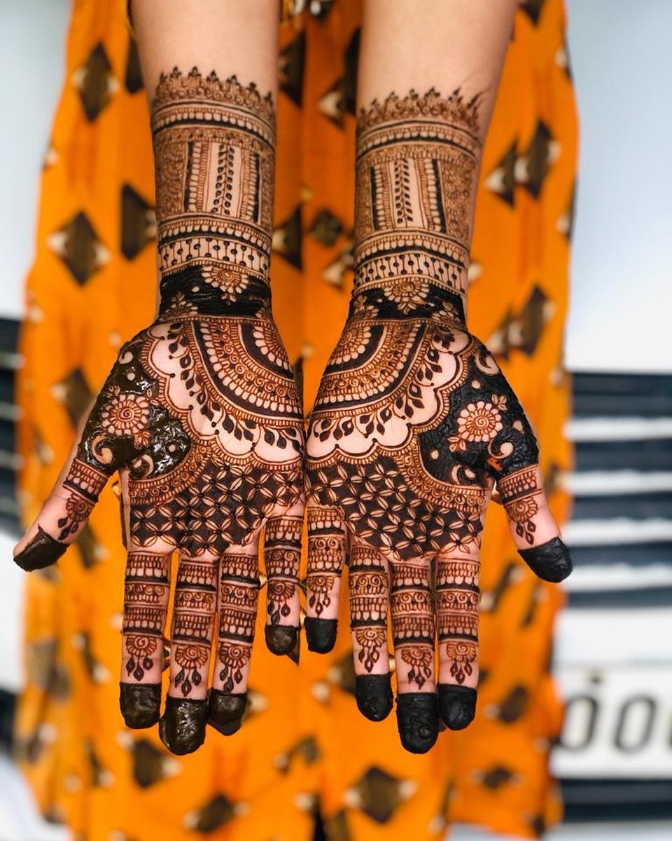 Karwachauth mehandi 