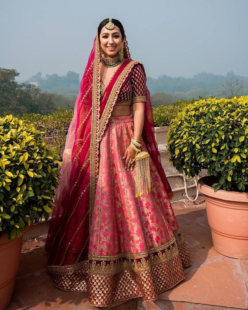 banarasi sabyasachi lehenga