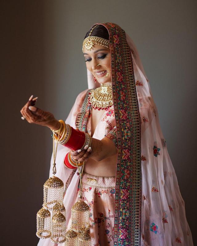 sabyasachi bride