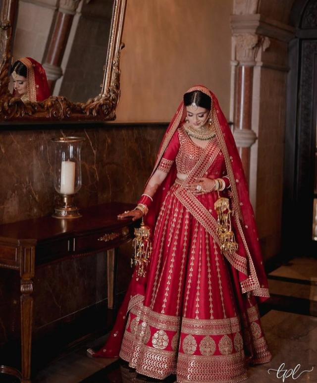 sabyasachi bride