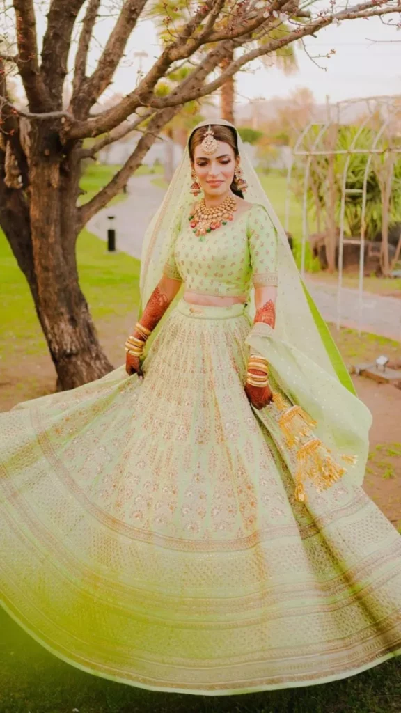 pakistani bride in Sabyasachi lehenga